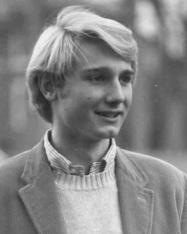 Perfil do escritor Dan Brown