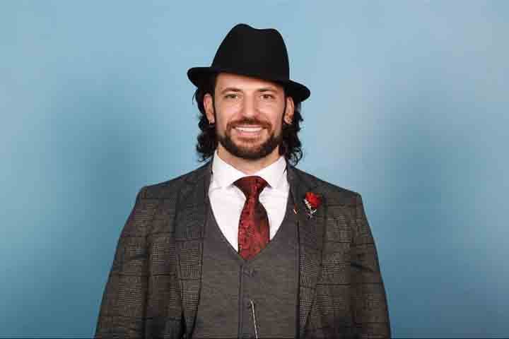 Na época, Yanevski interpretou um famoso jogador de quadribol búlgaro dentro da saga, e esse papel impulsionou sua visibilidade internacional. 
