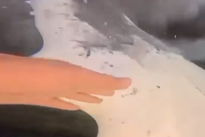 Guia turístico brasileiro levou um susto e quase foi engolido por baleia-jubarte na Noruega - Reprodução/RecordTV