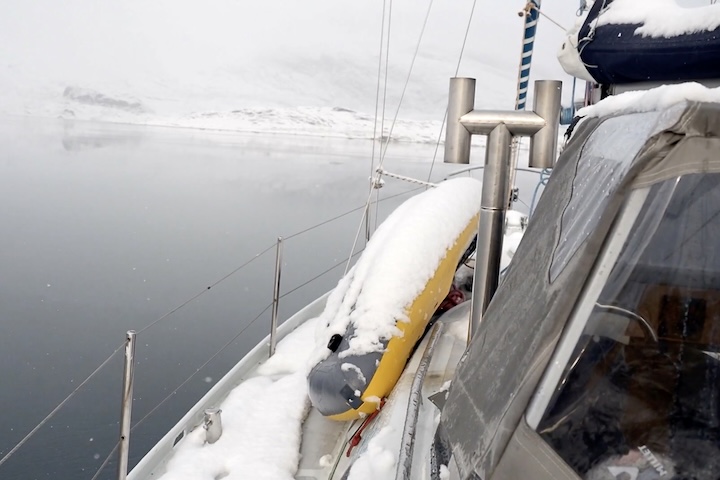 â??A velejadora nos leva em uma viagem poÃ©tica, crua, autÃªntica. Ela Ã© uma artista completa