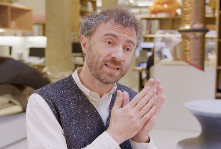 O britânico ganhou fama por seu desejo de desafiar a arquitetura genérica que ele mesmo chama de 