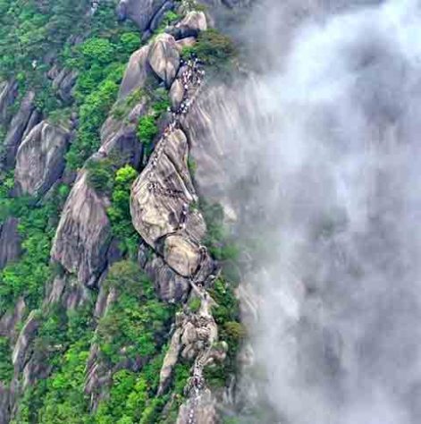 Pico Tiandu: trilha de 3.888 degraus, Huangshan, China - Reprodução de Instagram