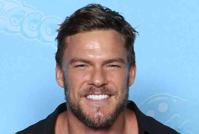 ‘Tudo dói’: ator Alan Ritchson revela desgaste provocado por treinos para ‘Reacher’