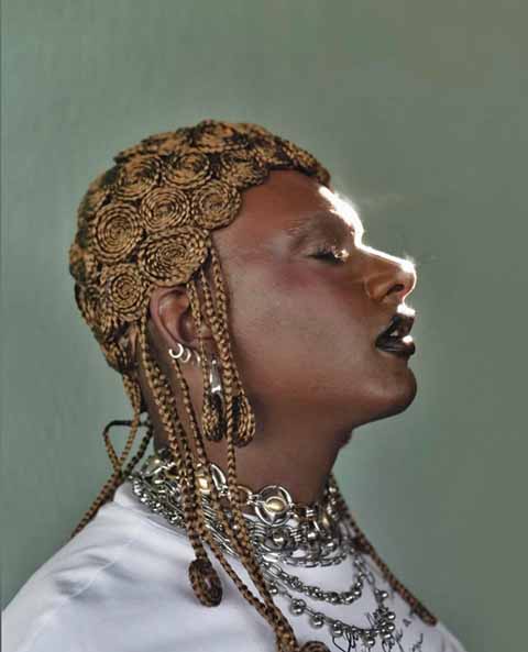 Começou a ganhar projeção com a banda 