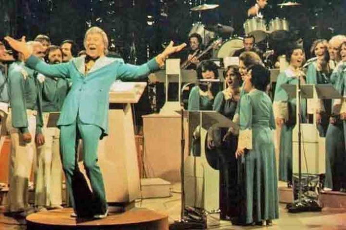 Maestro, arranjador e trombonista Ray Conniff 