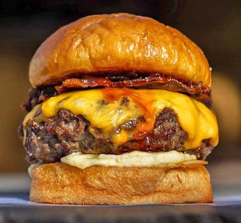 Hambúrguer espanhol é eleito o melhor do mundo; veja o top 10