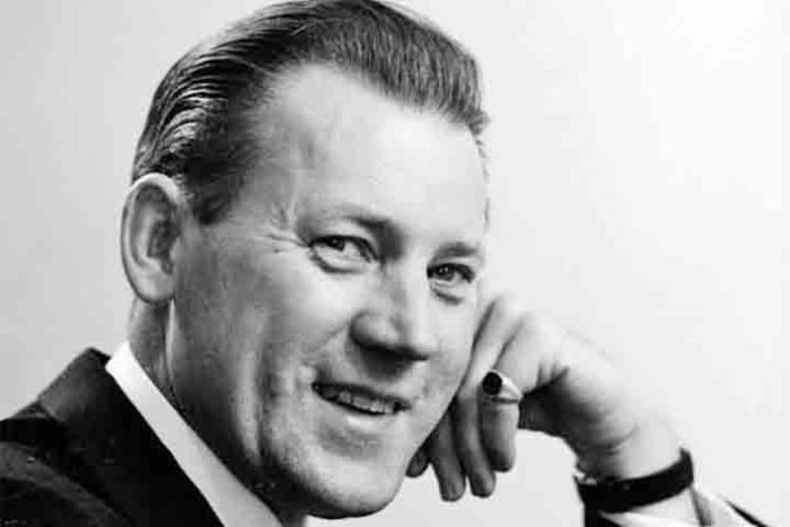 Maestro, arranjador e trombonista Ray Conniff 