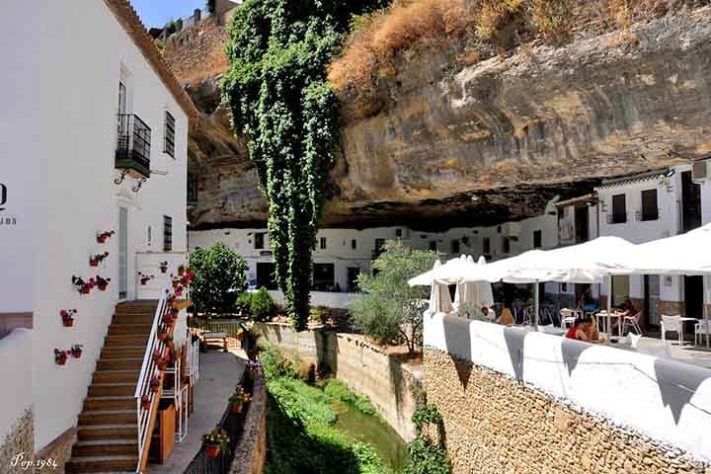 Setenil de las Bodegas, cidade da Espanha