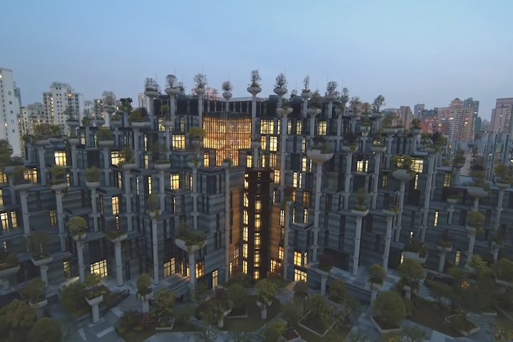 O projeto se tornou símbolo de regeneração urbana, incorporando o verde ao lado mais 