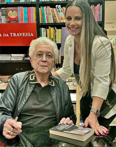 Atriz Viviane Araújo