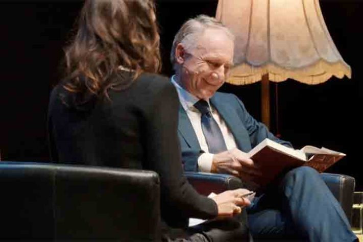 Perfil do escritor Dan Brown