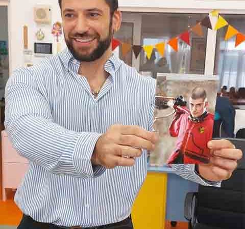 Ator de Harry Potter surpreende com nova aparência e carreira diferente