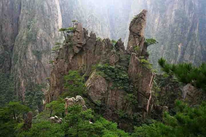 Huangshan - Pico Tiandu: trilha de 3.888 degraus, Huangshan, China - Imagem de 紅塵甘露 por Pixabay