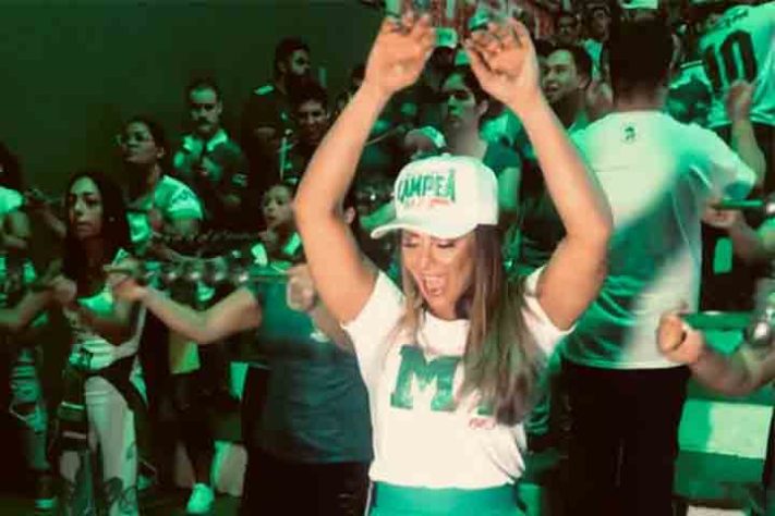 Atriz Viviane Araújo