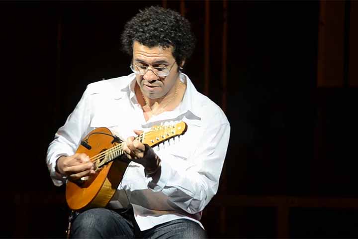 No entanto, o artista carioca não foi o único contemplado com o prêmio nesta categoria. O cubano Chucho Valdés ganhou pelo disco 