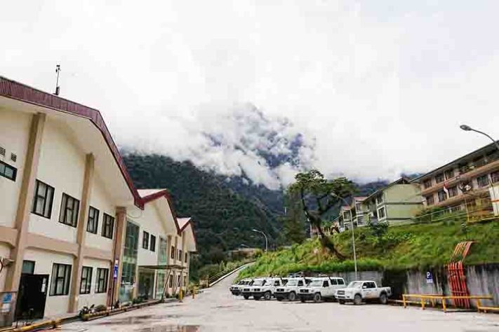 Papua (província indonésia) - Tribo dos Korowai, povo recluso na floresta tropical da Papua, Indonésia - Reprodução do Flickr Kevin Costan