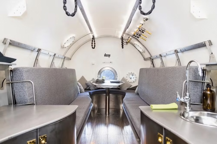 Cápsula feita para ‘viver’ no fundo do mar tem cozinha e beliches; veja!