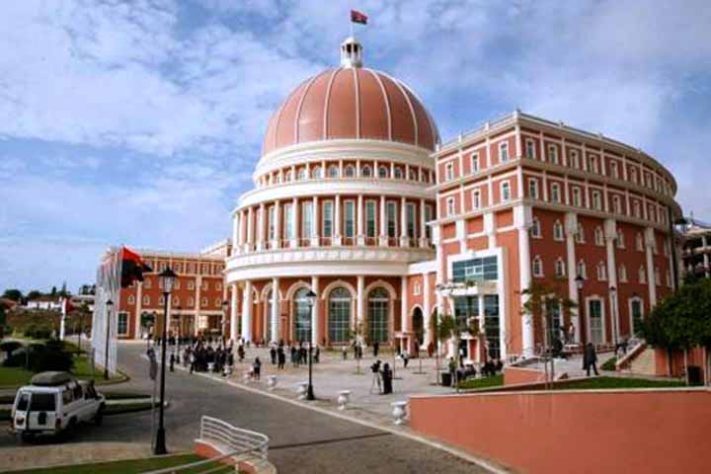 Os 50 anos da independência de Angola