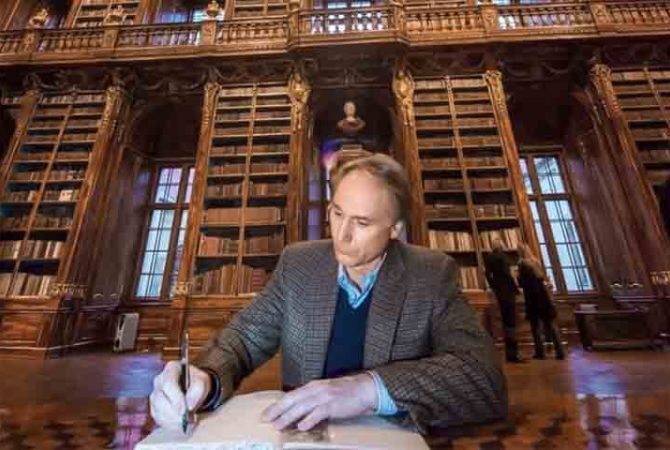 Monumentos e mistérios: as metrópoles que movem as obras de Dan Brown