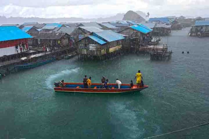 Papua (província indonésia) - Tribo dos Korowai, povo recluso na floresta tropical da Papua, Indonésia - Reprodução do Flickr ruth sembiring