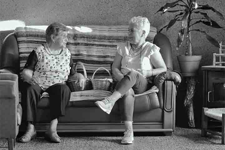 “Quisemos olhar para elas (mulheres da região) com atenção e entender essa força silenciosa que carregam. Trata-se de uma narrativa sobre o tempo, sobre elas e também sobre nós”, afirma Rafaê em entrevista à Rádio França Internacional.
