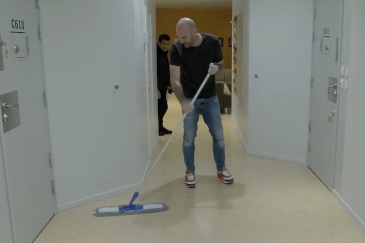 Esse tratamento, baseado no respeito, foi descrito por um dos presos como uma diferença 