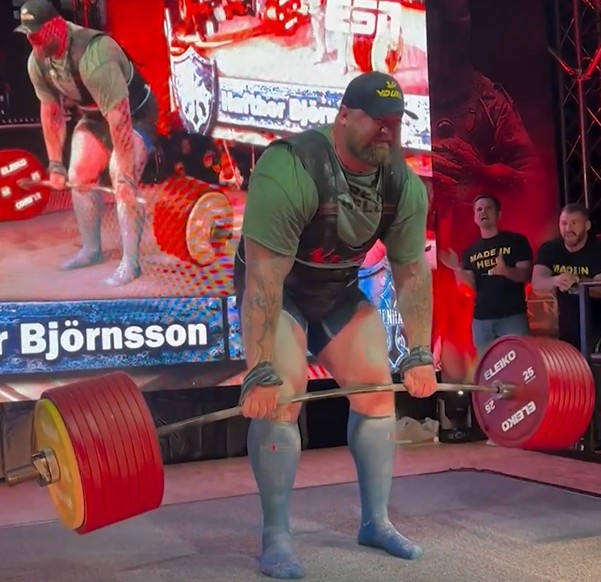 O feito o tornou o único homem a ultrapassar a marca de 500 quilos em três ocasiões distintas. Antes dele, apenas o britânico Eddie Hall havia alcançado 500 quilos, em 2016. Björnsson já havia levantado 501 quilos em 2020 e 505 quilos em junho deste ano, na Alemanha.