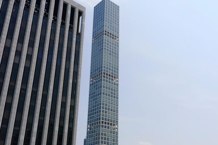 432 Park Avenue - Edifício de luxo construído para bilionários em Nova York corre risco de desabar - Reprodução/YouTube/Enes Yilmazer