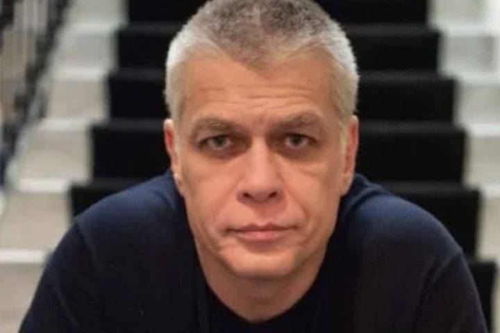 Fábio Assunção – O ator enfrentou a prisão em diferentes momentos, incluindo detenção por dano qualificado ao patrimônio público e desacato à autoridade em 2017, e por suspeita de dirigir sob efeito de álcool em 2018.