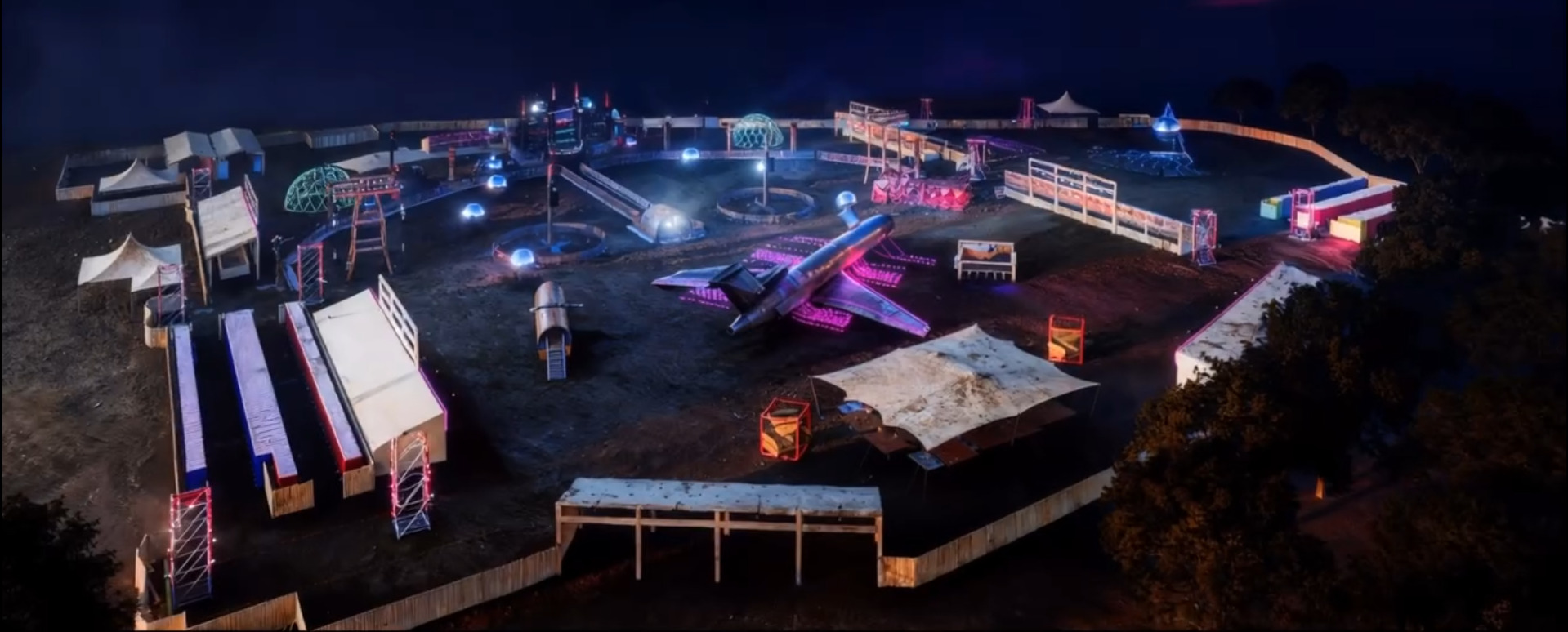 O festival, chamado DNA ART CAR, idealizado pelo DJ brasileiro Vintage Culture, propõe transformar veículos de grande porte em espaços artísticos e pistas de dança, difundindo a cultura dos ‘art cars’. 
