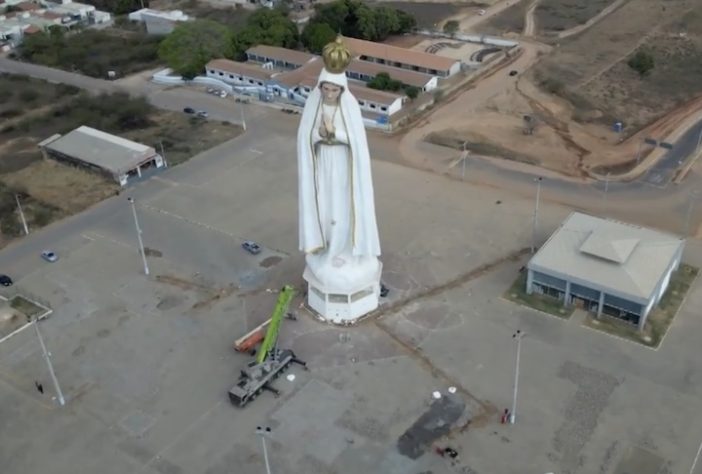 Estátua gigante de Nossa Senhora de Fátima no Crato, no Ceará - Reprodução/g1