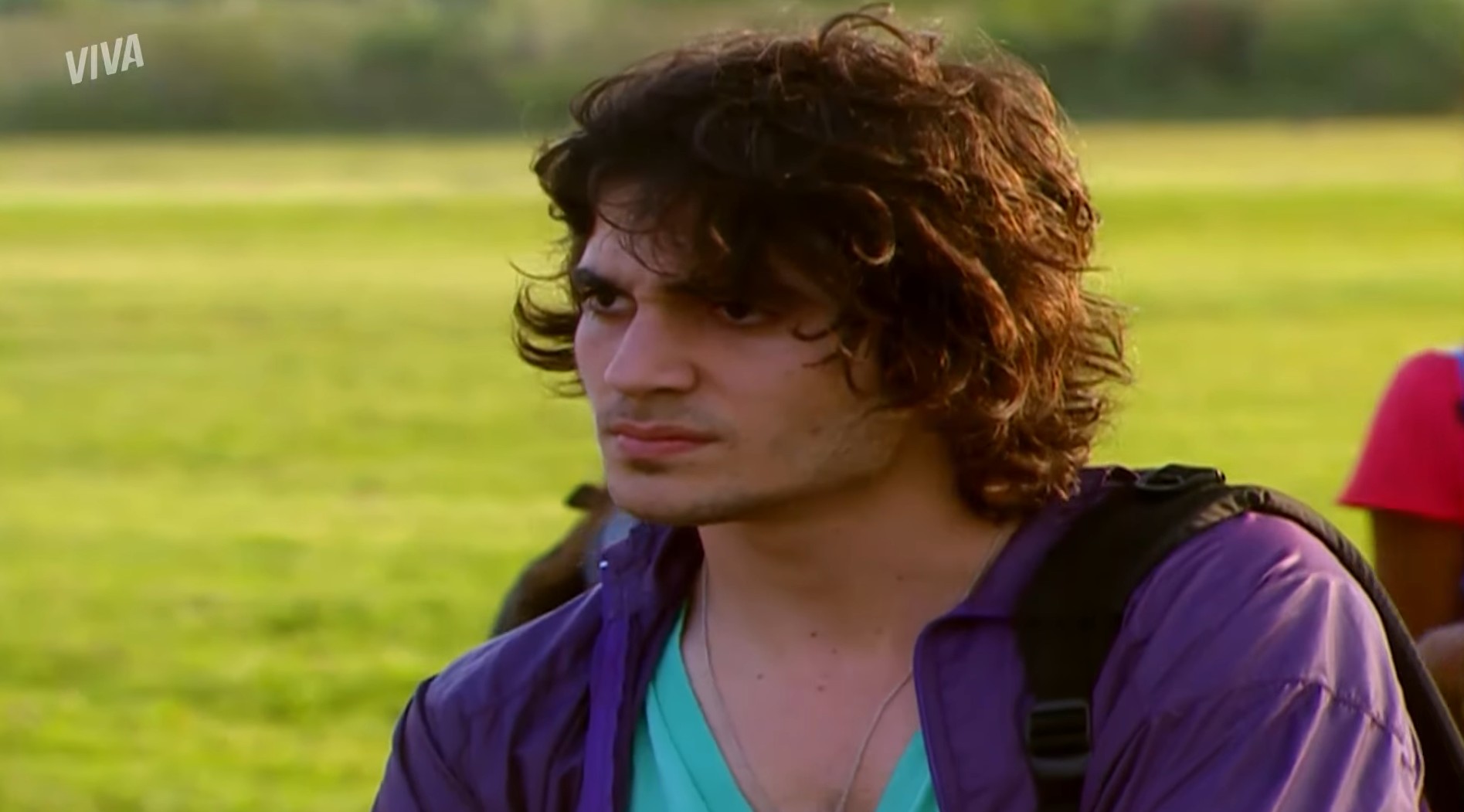 No mesmo período, surgiu na televisão como o protagonista Bernardo na 17ª temporada de “Malhação”, que incluiu músicas da Hori em sua trilha.