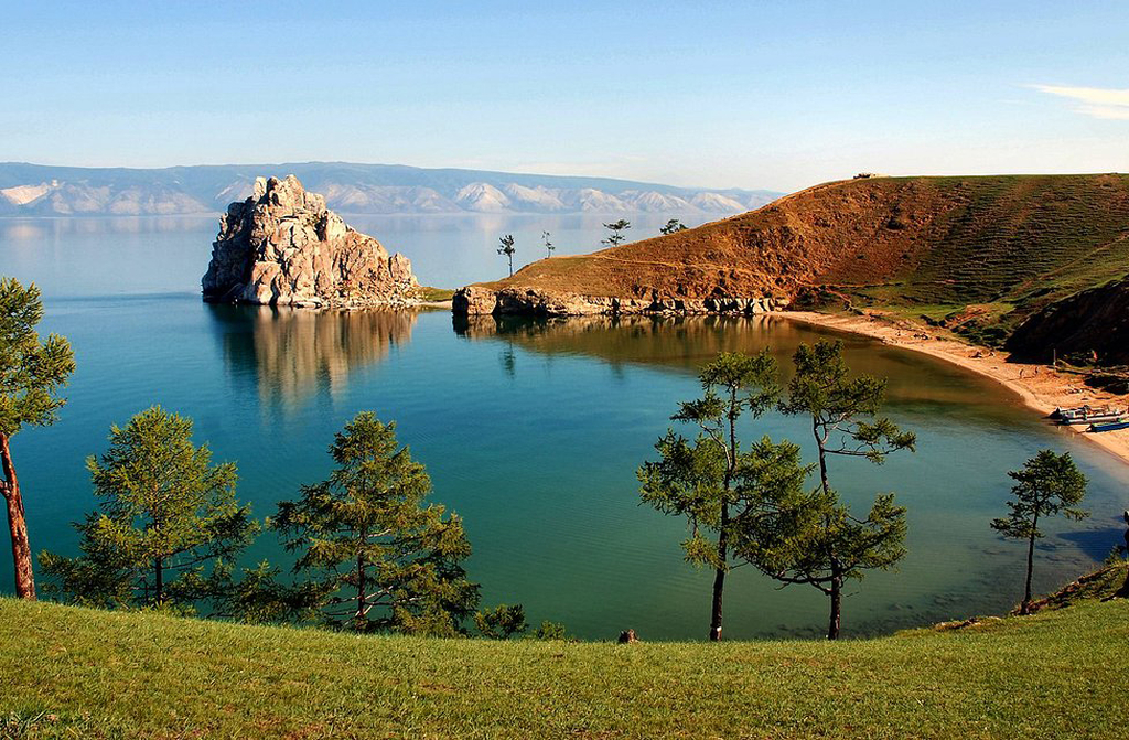 Baikal: o lago mais antigo e profundo do planeta bate pulsante na Sibéria