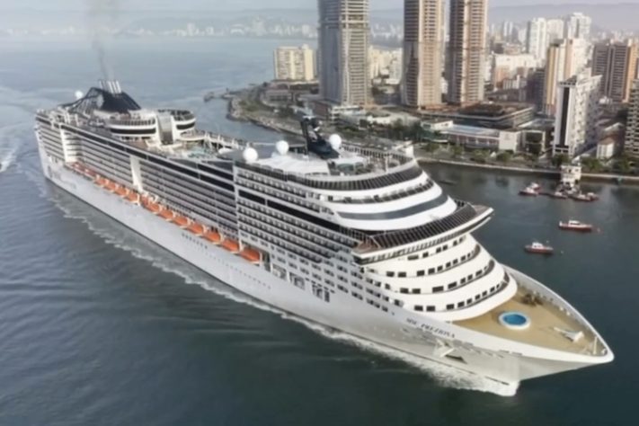 Navio MSC Preziosa - Reprodução/Drone Fox