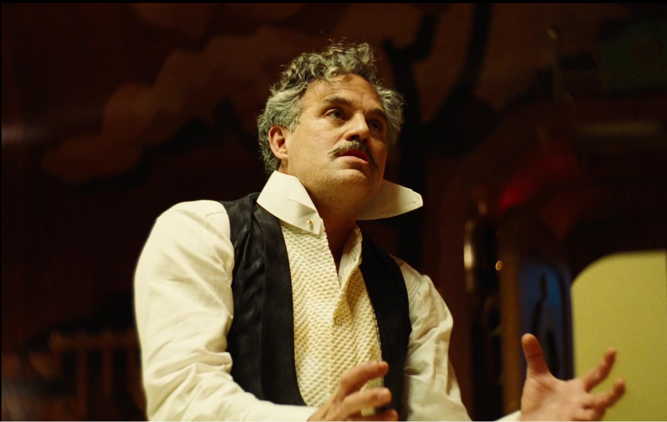 Em 2024, recebeu sua quarta indicação ao Oscar de Melhor Ator Coadjuvante por “Pobres Criaturas”, dirigido por Yorgos Lanthimos. No filme, interpretou Duncan Wedderburn, um advogado excêntrico e carismático, papel que evidenciou seu talento cômico e versatilidade.
