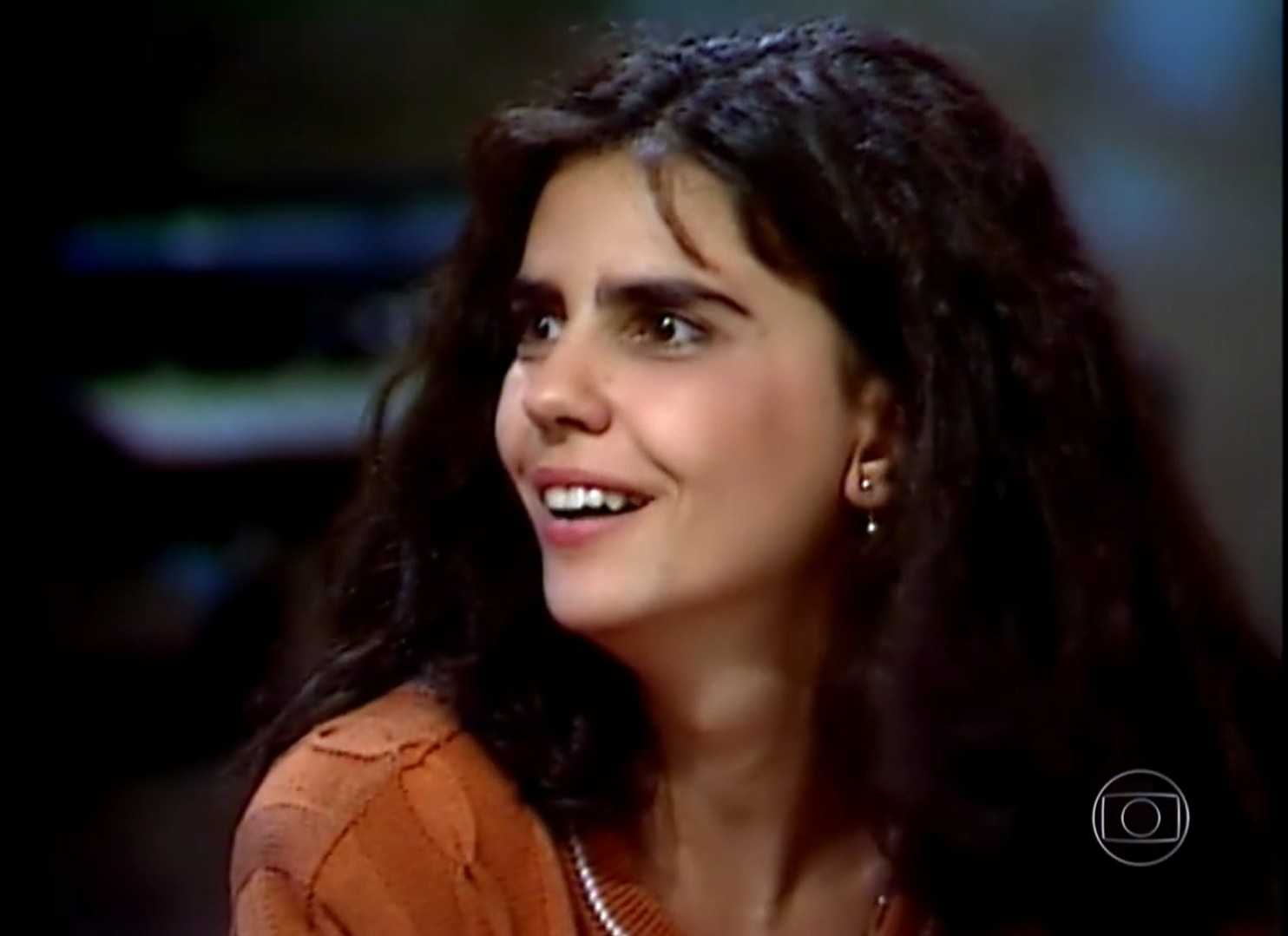 Mayara recorda que o autor Mário Prata a afastou temporariamente de “Helena” para que ela pudesse se recuperar de um quadro de burnout decorrente do ritmo intenso de gravações.
