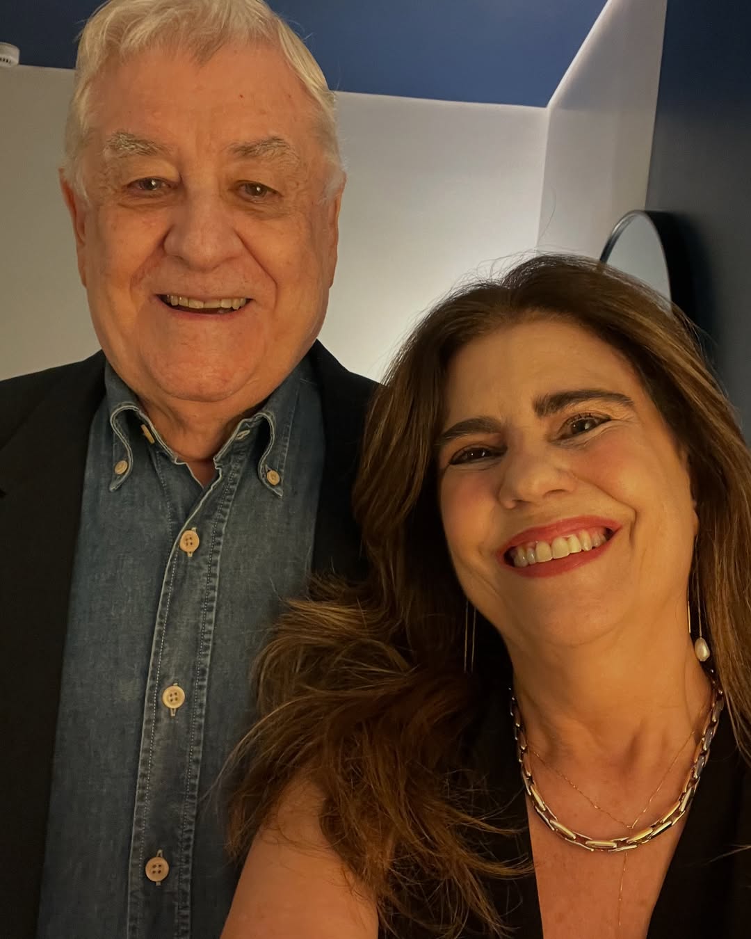 Mayara foi casada com o diretor Herval Rossano entre 2005 e 2007 e, desde 2021, é casada com o autor Lauro César Muniz.
