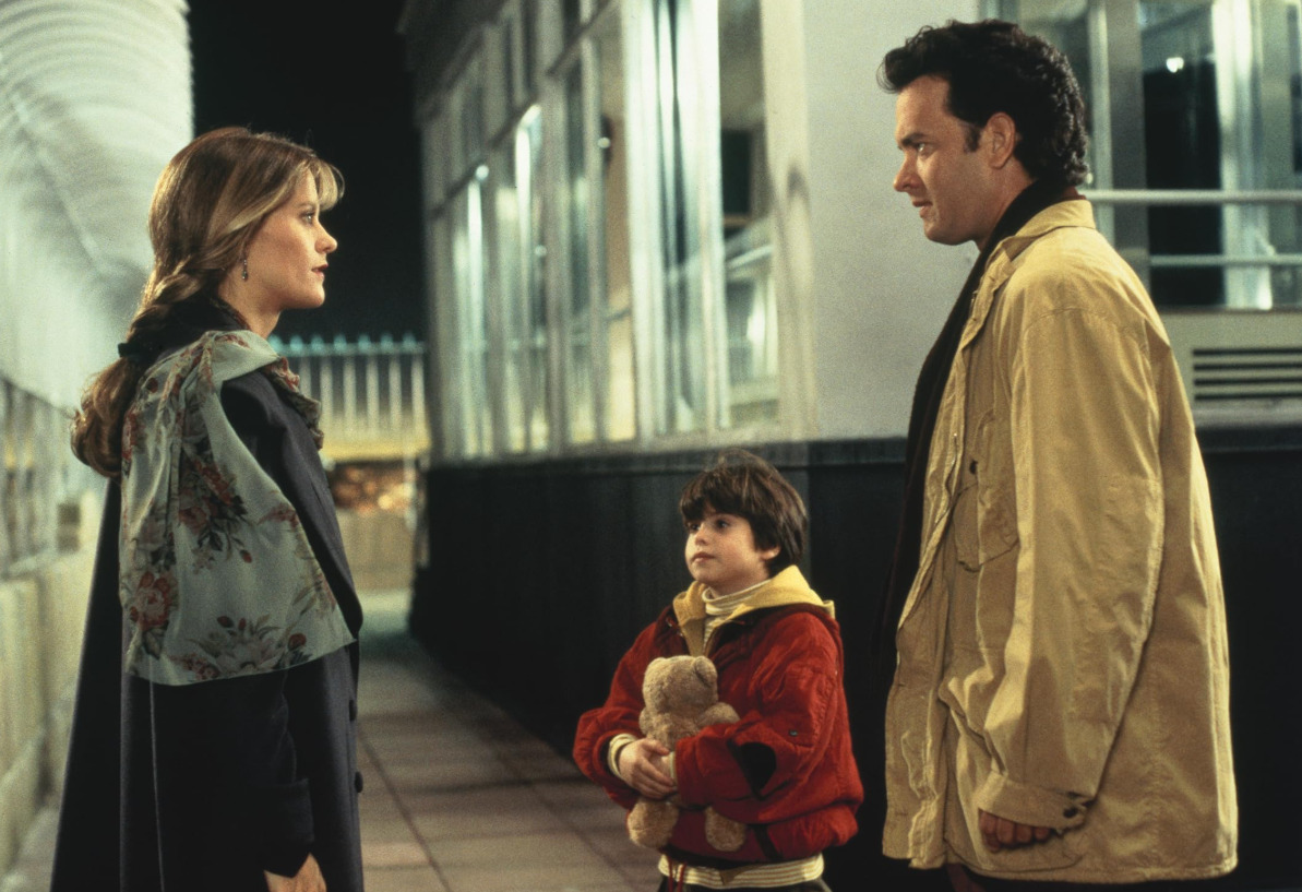 TrÃªs anos depois, voltou a contracenar com Tom Hanks em â??Sintonia de Amorâ?. A histÃ³ria acompanha um garoto que liga para um programa de rÃ¡dio em busca de uma nova companheira para o pai, que sofre com a perda da esposa. Annie Reed, vivida por Meg, Ã© uma jornalista que se envolve emocionalmente com o relato. Pelo papel, recebeu sua segunda indicaÃ§Ã£o ao Globo de Ouro na mesma categoria.
