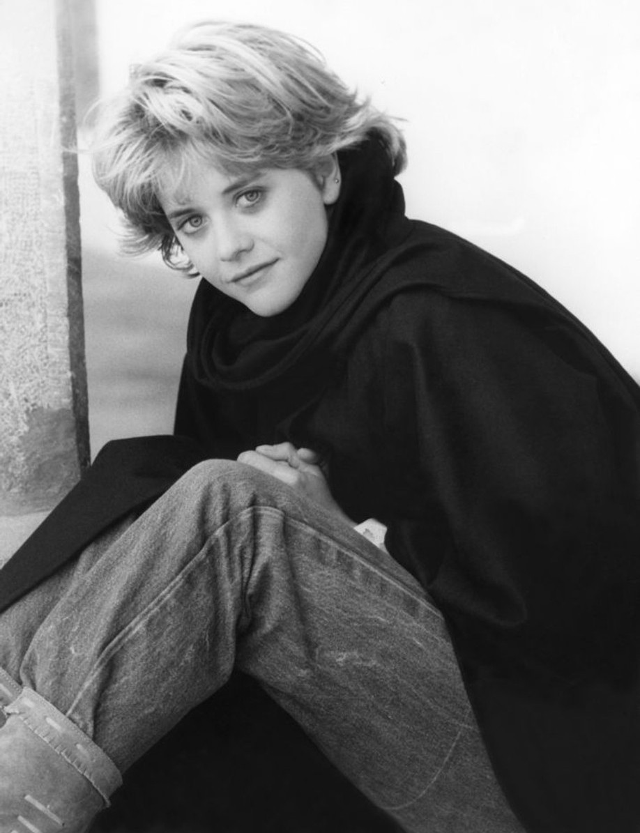 Nos anos 1980, participou por dois anos do seriado “As the World Turns” e integrou o elenco de filmes como “Top Gun – Ases Indomáveis”, como Carole, esposa do tenente Goose, e “Terra Prometida”, no papel de Bev, antes de conquistar personagens de maior destaque.
