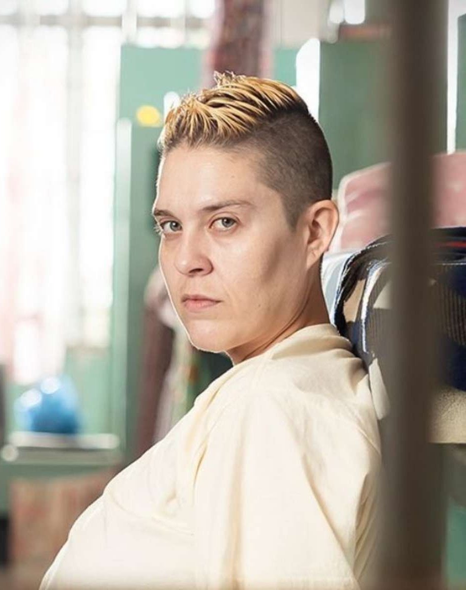 É interpretada por Letícia Rodrigues, atriz, bailarina e roteirista paulista, conhecida por trabalhos autorais no teatro e no audiovisual, como o solo 116 Gramas.-Divulgação