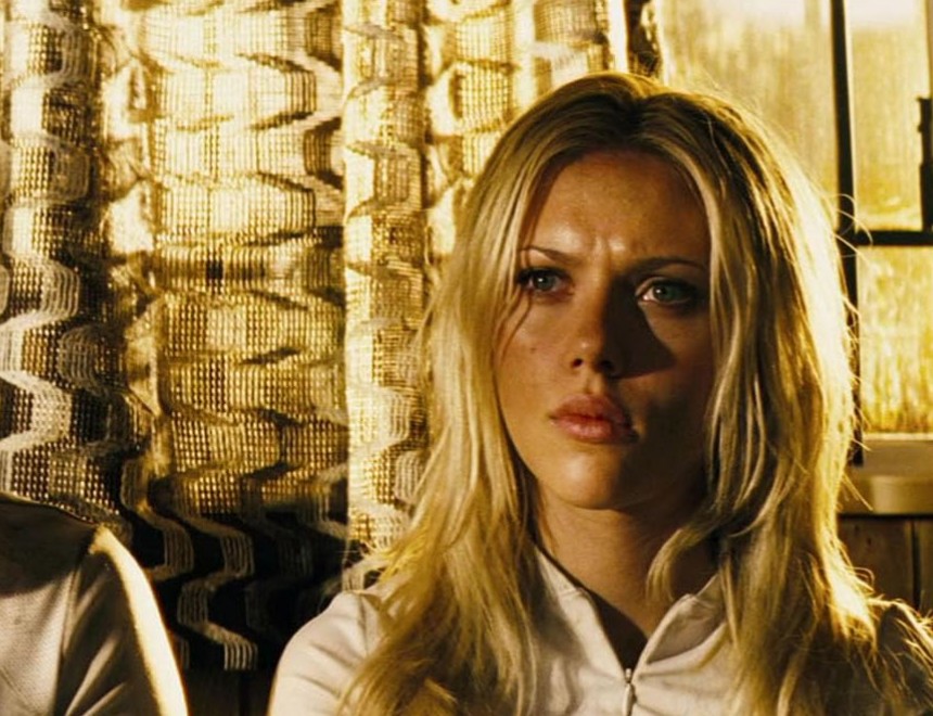 Na década de 2000, ampliou sua presença em produções cinematográficas e integrou filmes como “A Ilha”, de Michael Bay, ao lado de Ewan McGregor, que apresenta um homem que vive em uma instalação futurista controlada e descobre a verdadeira finalidade do local.
