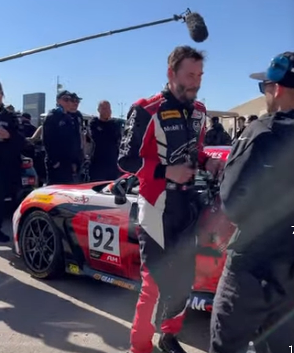 Ele largou na 31ª posição entre 35 carros, chegou a ficar na 21ª colocação e também foi hábil para evitar uma saída da pista na primeira volta.