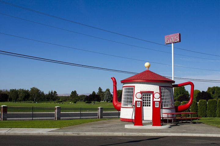 Teapot Dome (Washington, Estados Unidos): Este simpático posto de gasolina foi construído em 1922. A construção em forma de bule foi uma crítica bem-humorada a um escândalo da época que envolvia reservas federais de petróleo. 