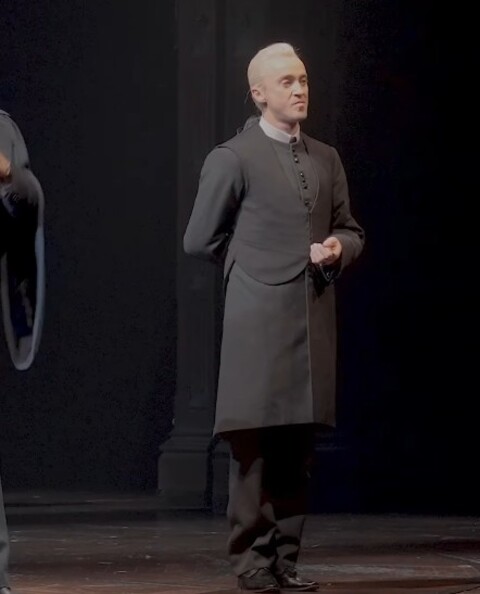 O ator voltou a dar vida ao antigo rival de Potter, agora em uma versão mais madura do personagem, emocionando os fãs presentes. Sua entrada em cena foi recebida com gritos e aplausos entusiasmados, mostrando a força do carinho do público pelo artista.