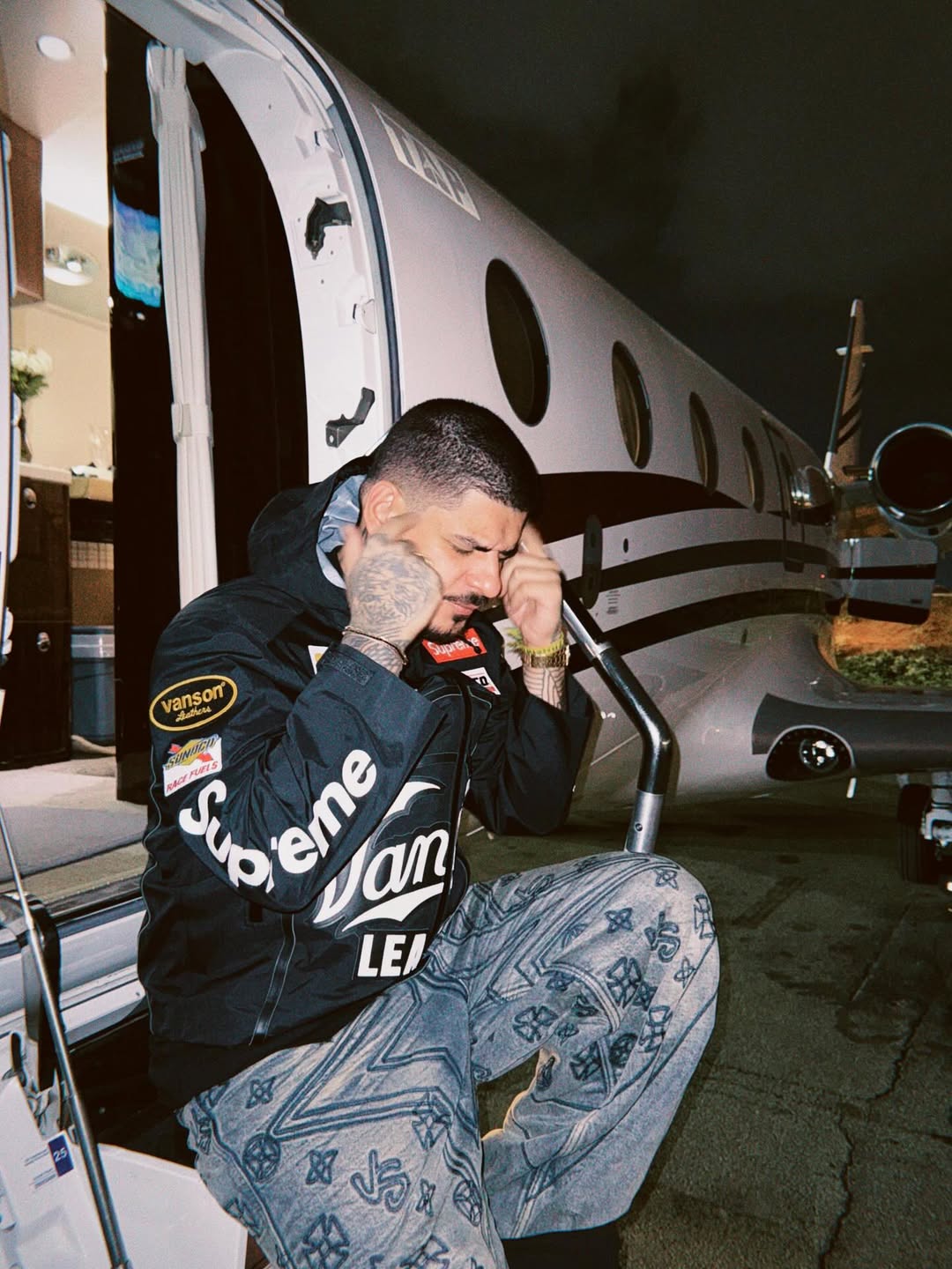 Em 2012, lançou suas primeiras faixas no SoundCloud e adotou o nome Vintage Culture, inspirado por referências sonoras dos anos 70 e 80. 
