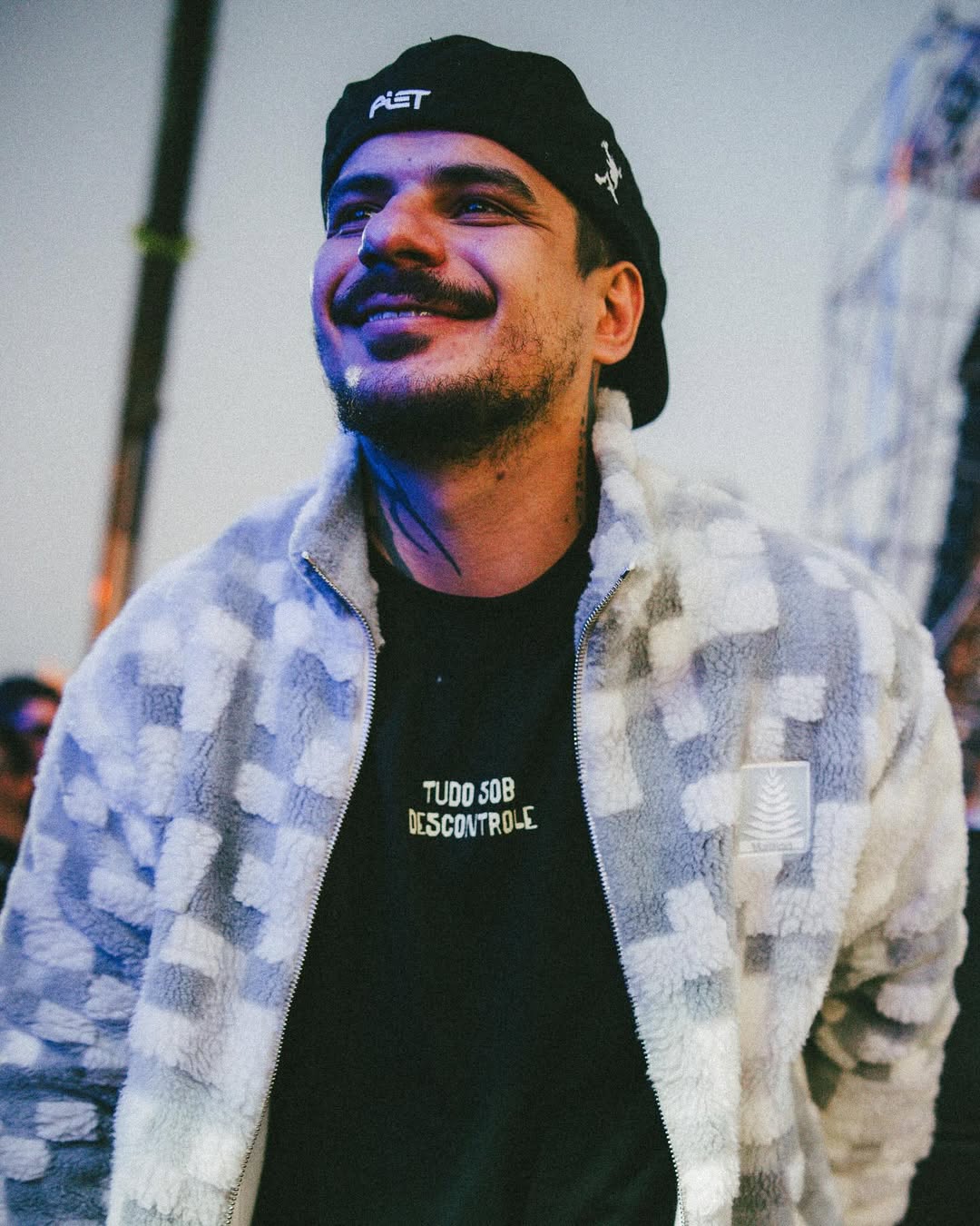 Vintage Culture figura hÃ¡ anos entre os maiores DJs do mundo pela DJ Magazine. Desde 2016, suas posiÃ§Ãµes variaram entre o 10Âº e o 54Âº lugar, com destaque para os Top 20 conquistados em 2018, 2021, 2022 e 2023, quando alcanÃ§ou sua melhor colocaÃ§Ã£o, o 10Âº lugar. Pela mesma revista, jÃ¡ foi eleito DJ nÂº 1 do Brasil em 2016.

