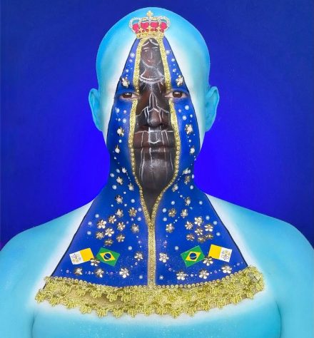 David Ferreira, artista cearense conhecido por ilustrar o próprio corpo em homenagem a santos católicos - Reprodução/Instagram