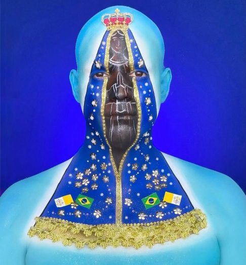 Com mais de 300 mil seguidores, David afirma ter encontrado na arte religiosa e cultural seu propósito.