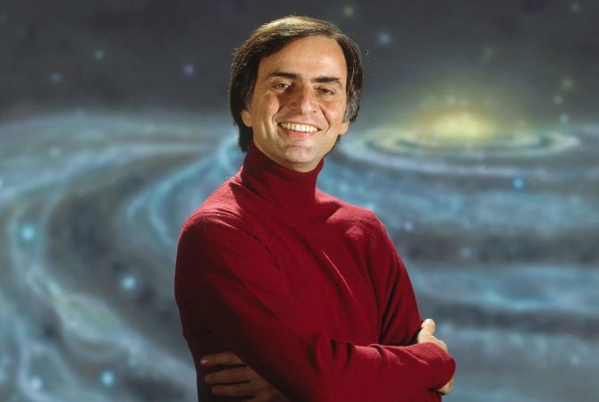 Carl Sagan: o gênio que abriu mão da vida pessoal para decifrar o universo
