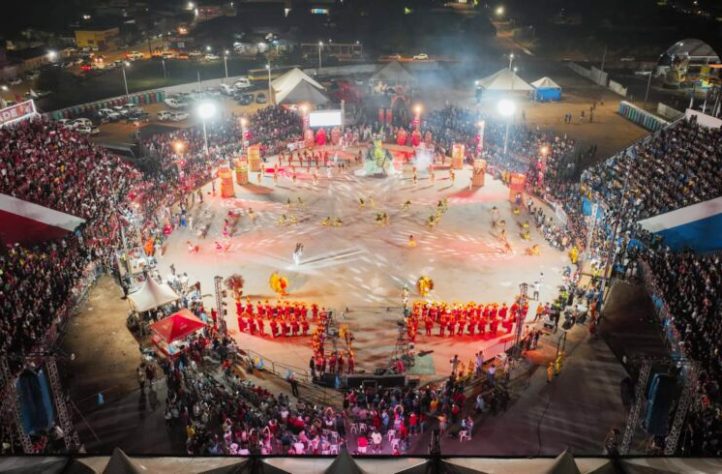 Festas populares e folclore